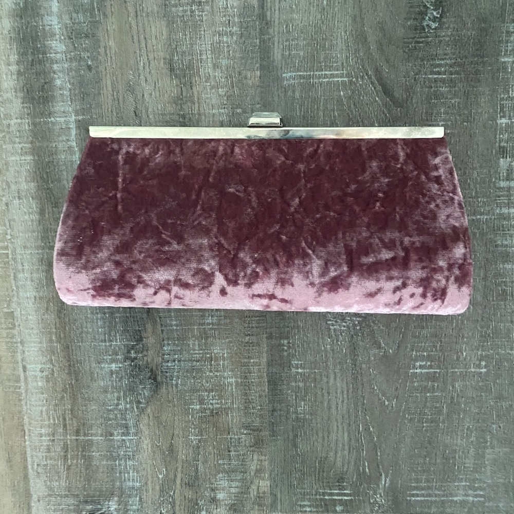 🧜‍♀️ Velour Clutch
